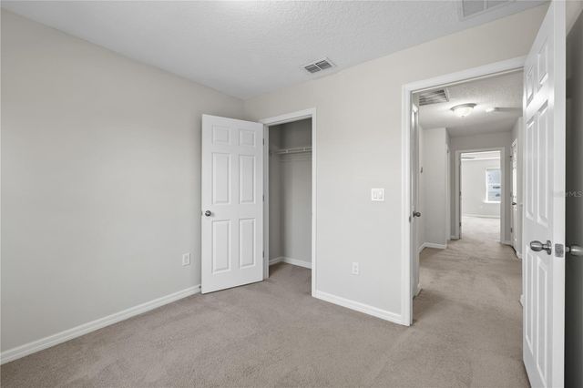 8019 GLENLLOYD AVENUE, Winter Garden, FL 34787