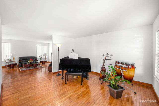 401 FOXBOROUGH Trail, Bolingbrook, IL 60440