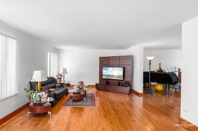 401 FOXBOROUGH Trail, Bolingbrook, IL 60440