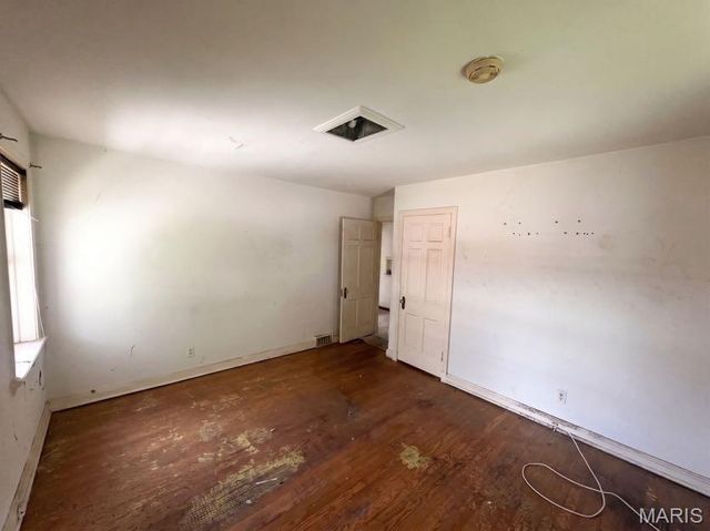 29 Patricia Avenue, Ferguson, MO 63135