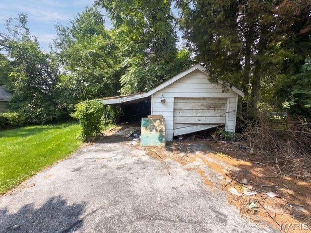 29 Patricia Avenue, Ferguson, MO 63135