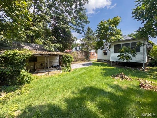 29 Patricia Avenue, Ferguson, MO 63135