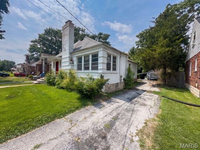 29 Patricia Avenue, Ferguson, MO 63135