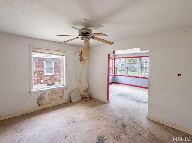 29 Patricia Avenue, Ferguson, MO 63135