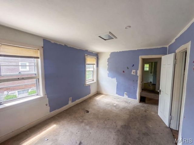 29 Patricia Avenue, Ferguson, MO 63135
