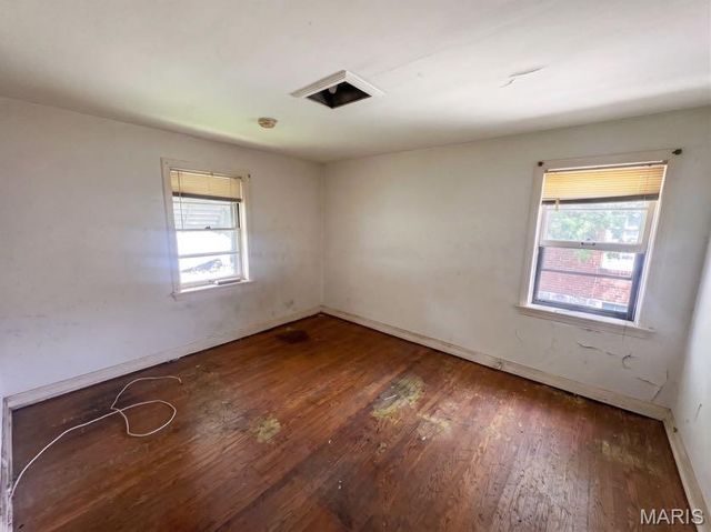 29 Patricia Avenue, Ferguson, MO 63135