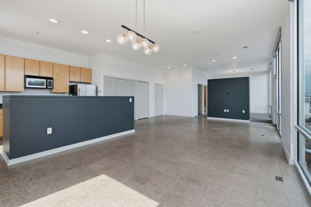 926 Woodland St Unit 401, Nashville, TN 37206