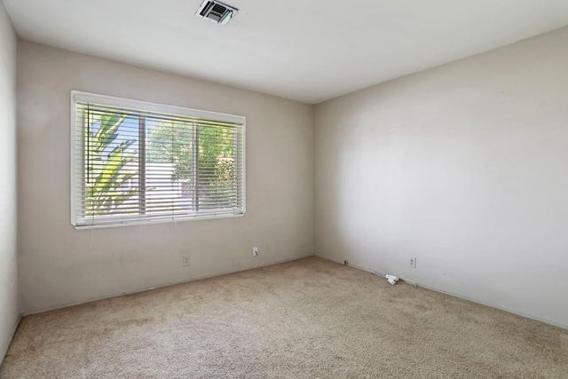 3805 Bonnie Ln, Stockton, CA 95204