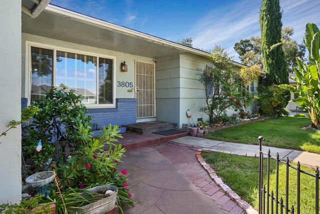 3805 Bonnie Ln, Stockton, CA 95204