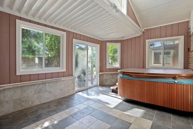 3805 Bonnie Ln, Stockton, CA 95204