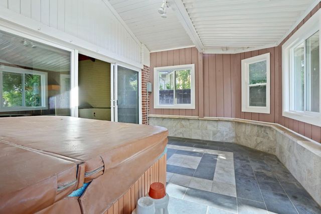 3805 Bonnie Ln, Stockton, CA 95204