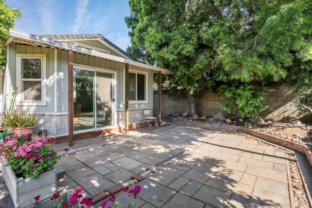 3805 Bonnie Ln, Stockton, CA 95204