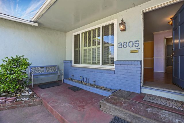 3805 Bonnie Ln, Stockton, CA 95204