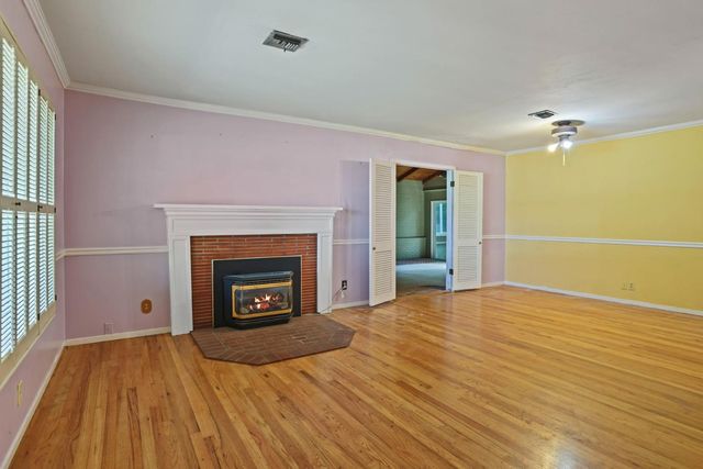 3805 Bonnie Ln, Stockton, CA 95204