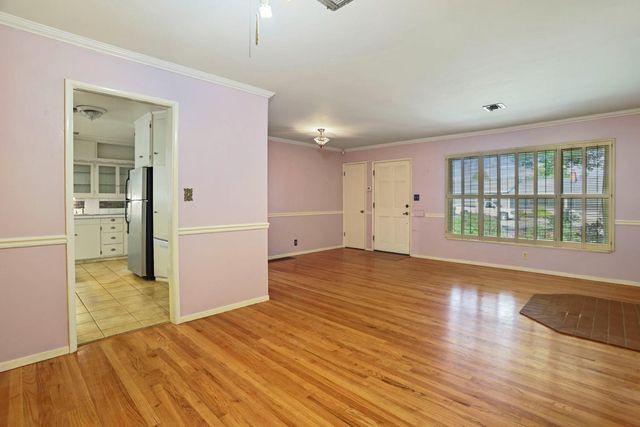3805 Bonnie Ln, Stockton, CA 95204