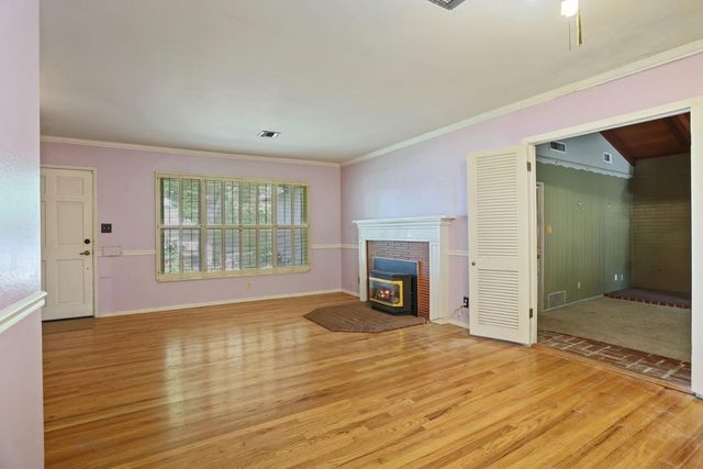 3805 Bonnie Ln, Stockton, CA 95204