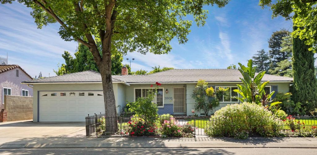 3805 Bonnie Ln, Stockton, CA 95204