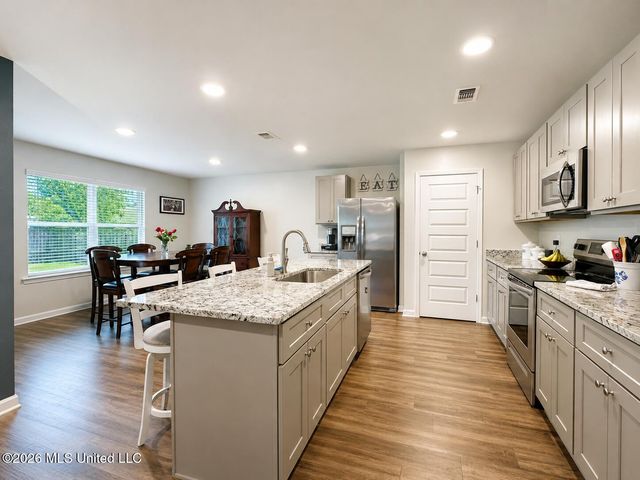 9023 Bellewood Place, Biloxi, MS 39532