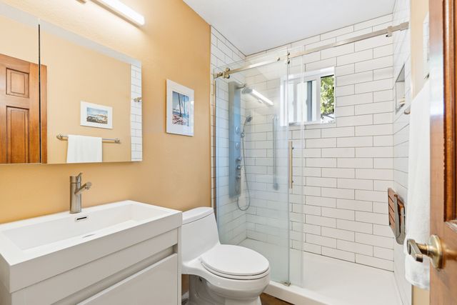 2396 Cielo Vista, Santa Fe, NM 87507