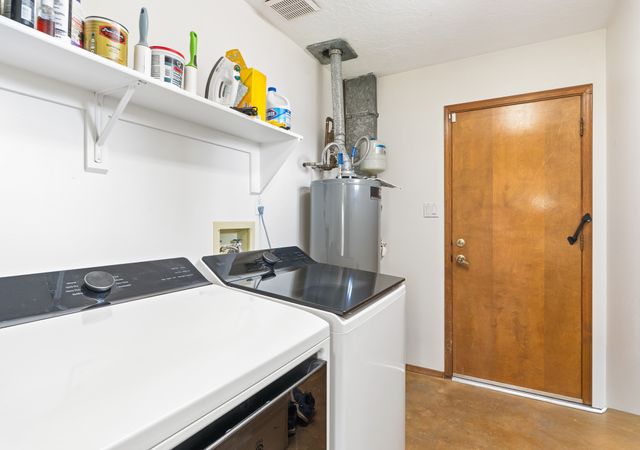 2396 Cielo Vista, Santa Fe, NM 87507