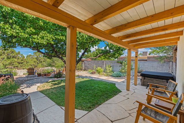 2396 Cielo Vista, Santa Fe, NM 87507