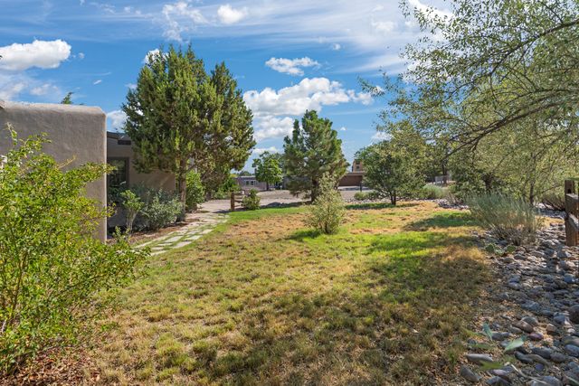 2396 Cielo Vista, Santa Fe, NM 87507