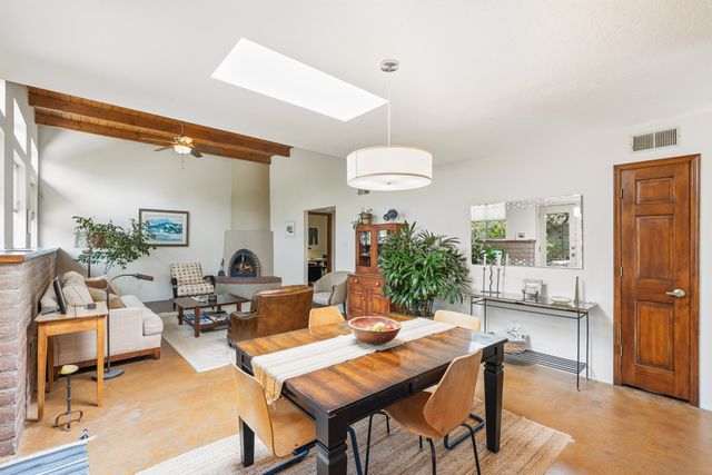 2396 Cielo Vista, Santa Fe, NM 87507