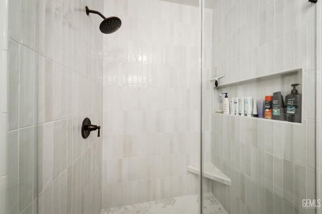 13515 Arden Forest Drive, Bakersfield, CA 93314