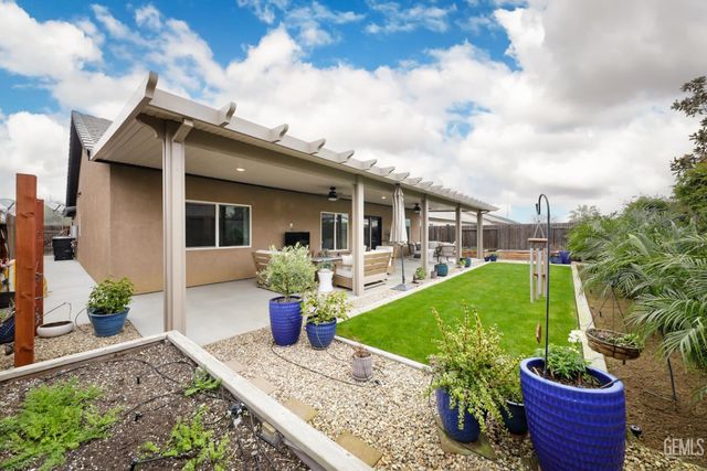 13515 Arden Forest Drive, Bakersfield, CA 93314