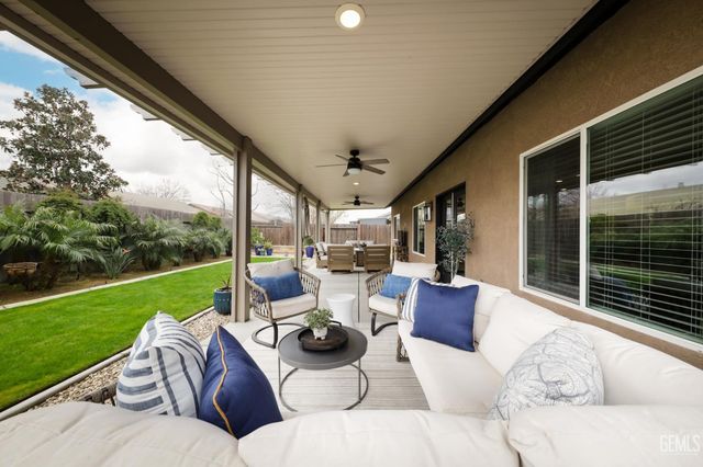 13515 Arden Forest Drive, Bakersfield, CA 93314