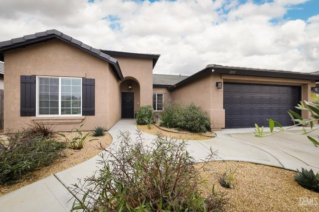 13515 Arden Forest Drive, Bakersfield, CA 93314