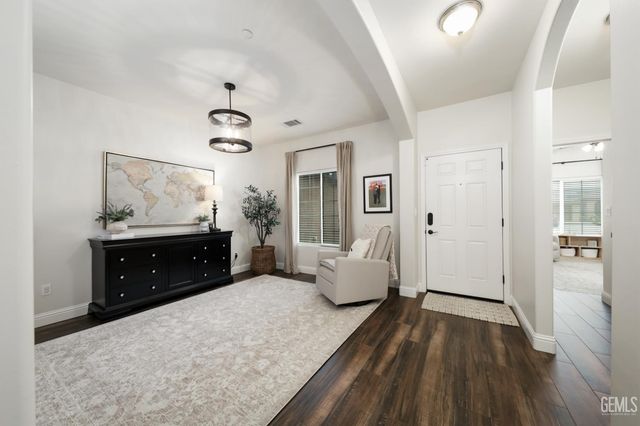 13515 Arden Forest Drive, Bakersfield, CA 93314