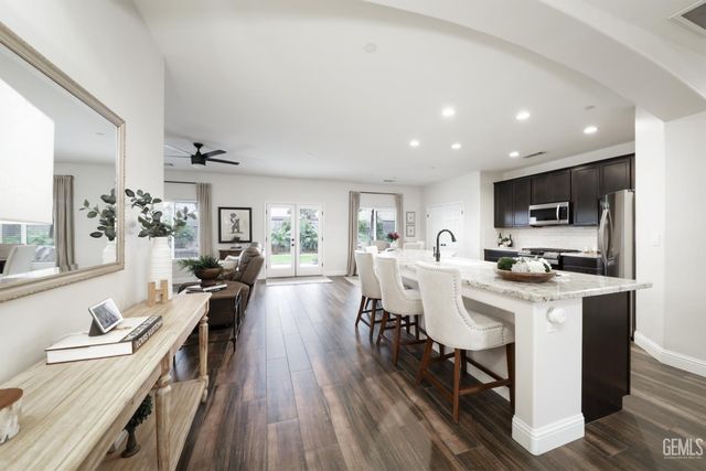 13515 Arden Forest Drive, Bakersfield, CA 93314