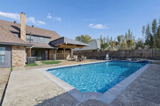 7304 Old Mill Run, Fort Worth, TX 76133