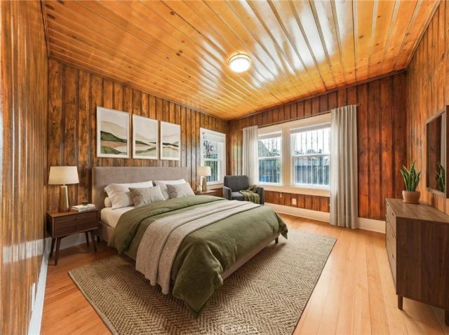 2722 W 15th, Los Angeles, CA 90006