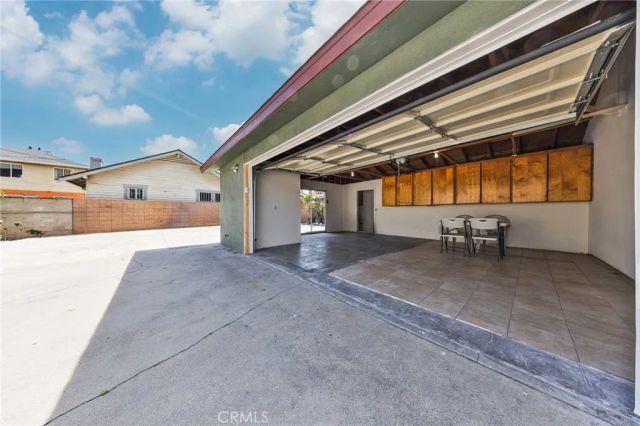 2722 W 15th, Los Angeles, CA 90006
