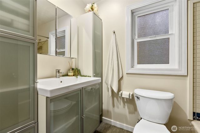 100 E Twanoh Heights Road S, Belfair, WA 98528