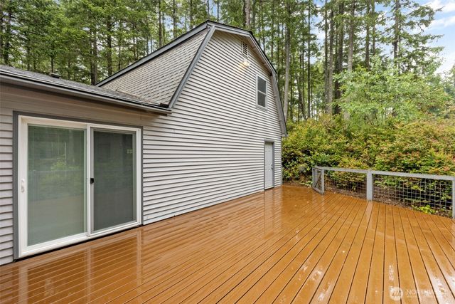 100 E Twanoh Heights Road S, Belfair, WA 98528