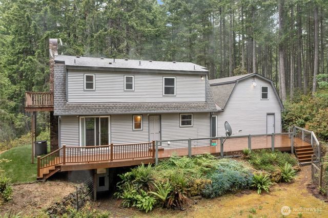 100 E Twanoh Heights Road S, Belfair, WA 98528
