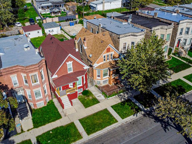 4918 W Fulton Street, Chicago, IL 60644