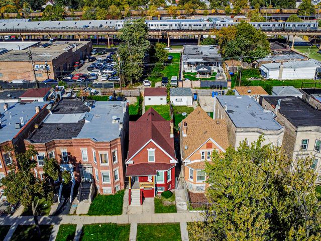 4918 W Fulton Street, Chicago, IL 60644