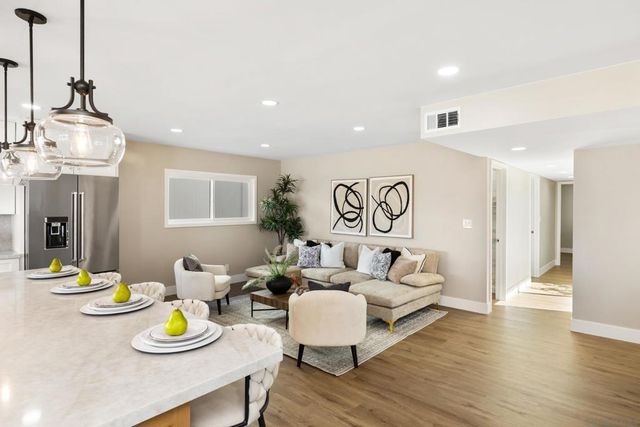 5764 Eldergardens St, San Diego, CA 92120