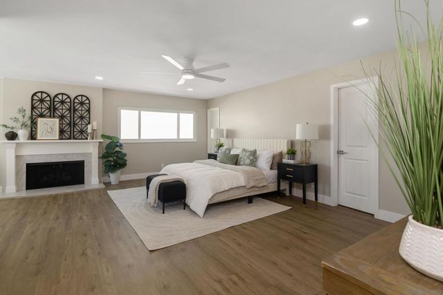 5764 Eldergardens St, San Diego, CA 92120