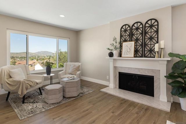 5764 Eldergardens St, San Diego, CA 92120