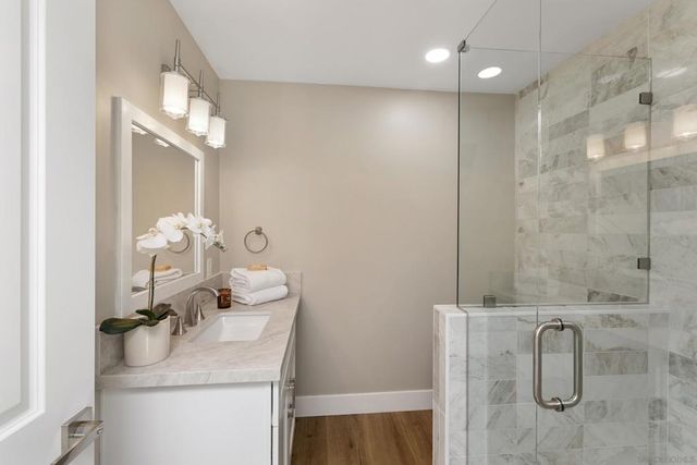 5764 Eldergardens St, San Diego, CA 92120