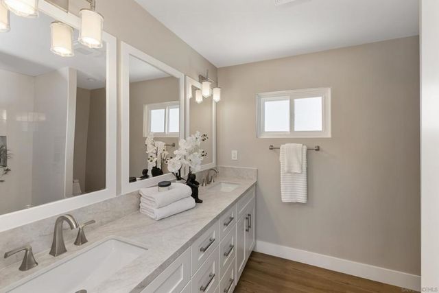 5764 Eldergardens St, San Diego, CA 92120