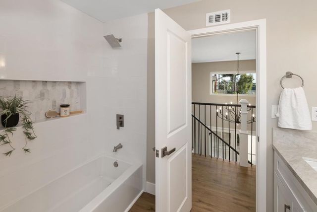 5764 Eldergardens St, San Diego, CA 92120