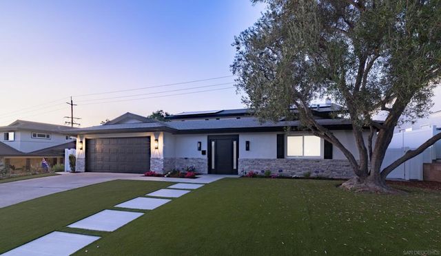 5764 Eldergardens St, San Diego, CA 92120