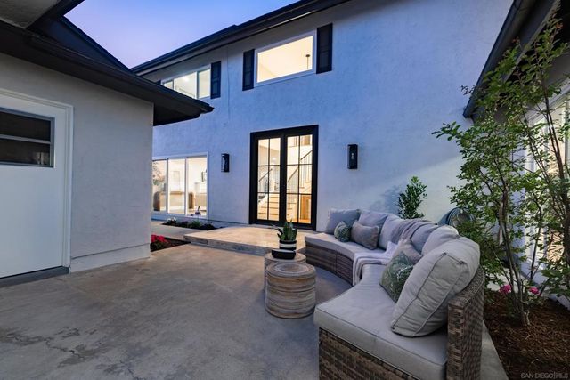 5764 Eldergardens St, San Diego, CA 92120