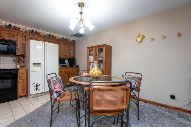 802 E Smith Street, Springfield, MO 65803